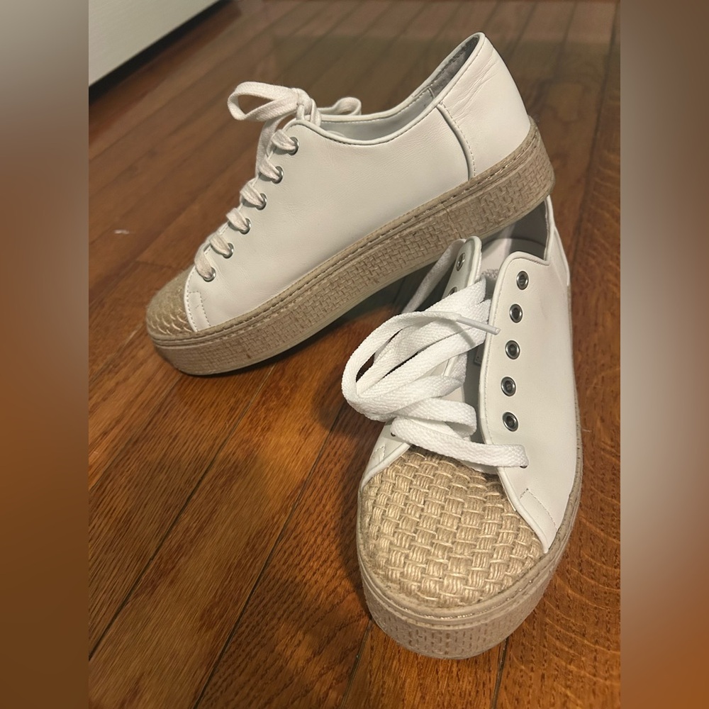 Stylish Vince Camuto Leather Sneakers